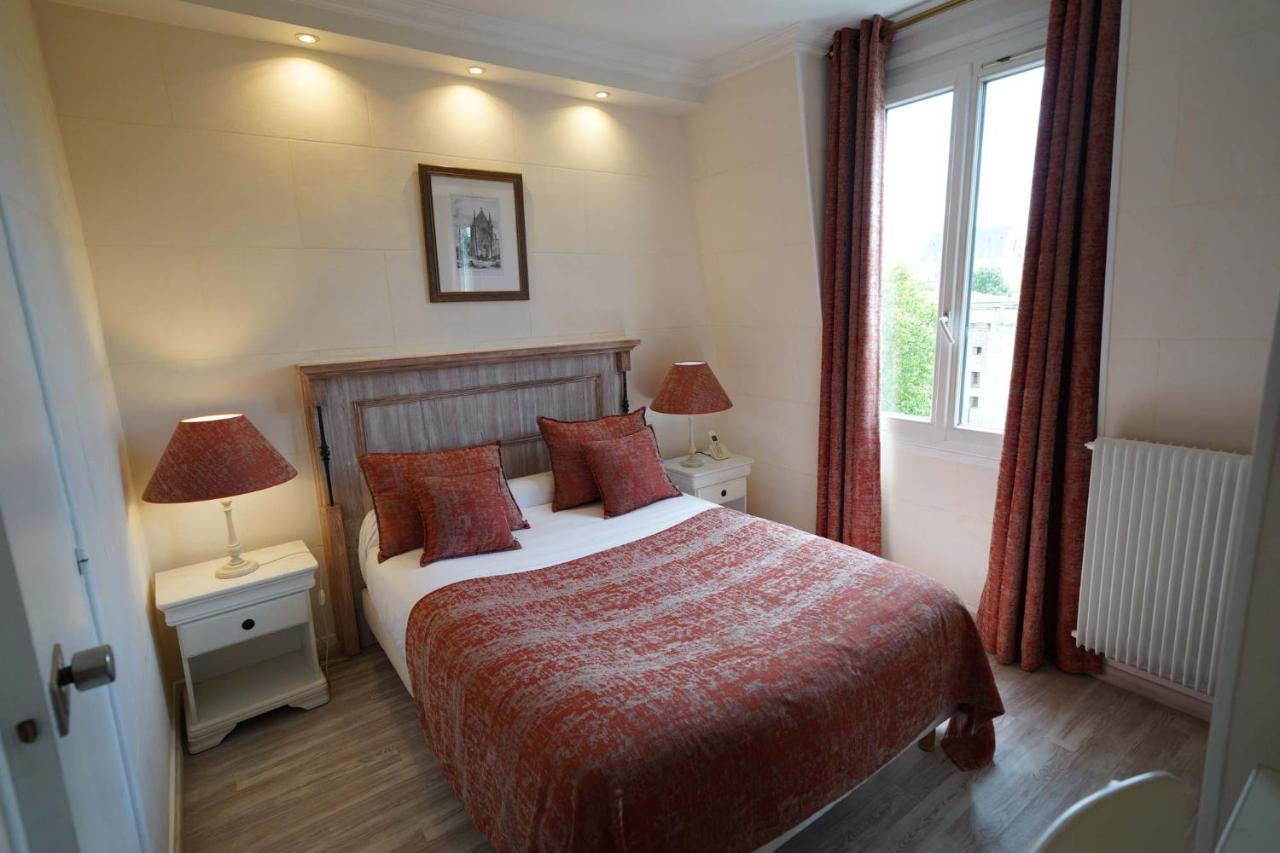 Hotel Du Chateau แว็งแซ็นน์ ภายนอก รูปภาพ
